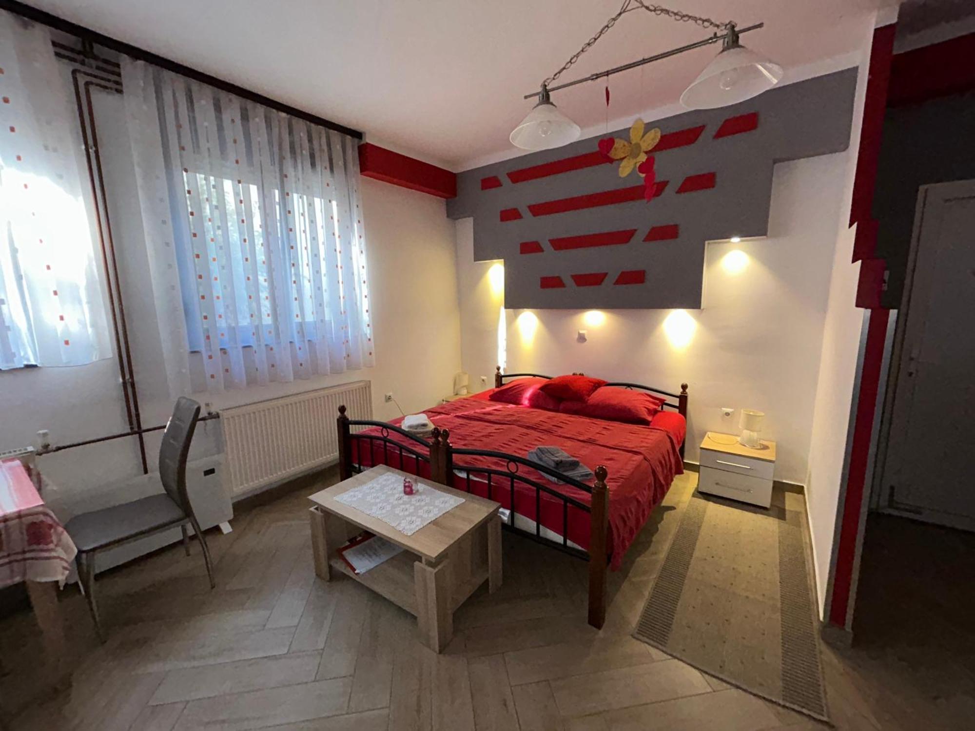 Apartments & Rooms 4 Rijeke Karlovac Exterior photo